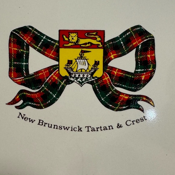 VTG Ceramic New Brunswick Tartan & Crest Tile Trivet Made in England H&R Johnson - Picture 3 of 9